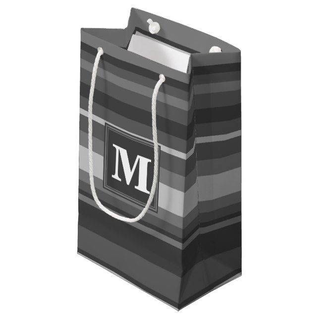 Monogramm graue Streifen Kleine Geschenktüte (Vorderseite Schrägansicht)