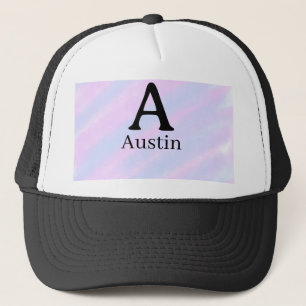 Monogramm Großbuchstabe männlich Name lila Pastell Truckerkappe