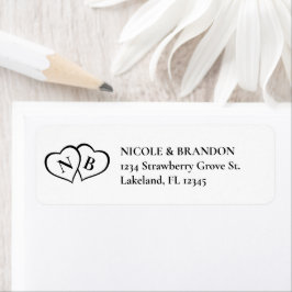 Monogramm-Hochzeit mit weißem und schwarzem Herz