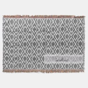 Monogramm Holzkohlegrau tribaler Ikat-Diamantmuste Decke