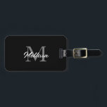 Monogramm Individuelle Name Schwarz-weiß SImple Mi Gepäckanhänger<br><div class="desc">Mit Monogramm Anfangs- und auch persönliche Daten wie Name,  Adresse,  Telefonnummer und E-Mail,  die Sie bearbeiten können. Sie sind mit einem einfachen,  eleganten und trendigen schwarzen,  grauen und weißen Hintergrund gestaltet und können die Farben nach Belieben ändern.</div>
