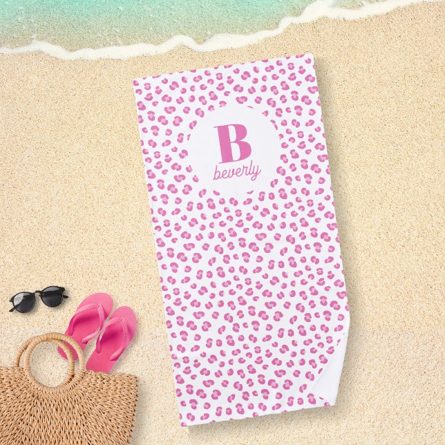 Monogramm Initial Pink Leopard Druck Strandtuch (Von Creator hochgeladen)
