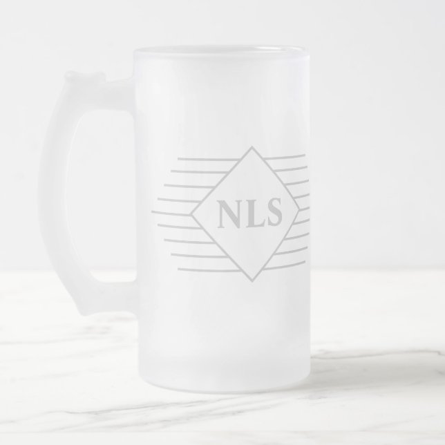 Monogramm-Initialen auf einem Mattglas Bierglas (Links)