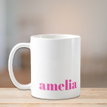 Monogramm Kaffeetasse<br><div class="desc">Niedliche Kaffee-Tasse mit Ihrem Monogramm-Namen oder Initialen in einem beliebten und trendigen Hot-Rosa-Schriftart. Sie können die Größe des Schriftartes im Entwurfstool für kürzere oder längere Namen anpassen.</div>