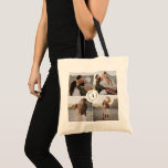 Monogramm Kranz moderne, elegante Collage aus Foto Tragetasche<br><div class="desc">Monogramm Kranz moderne elegante Foto Collage Familie Zuhause Geschenk personalisiert tote Tasche Design. Teil einer modernen,  schlichten Sammlung.</div>