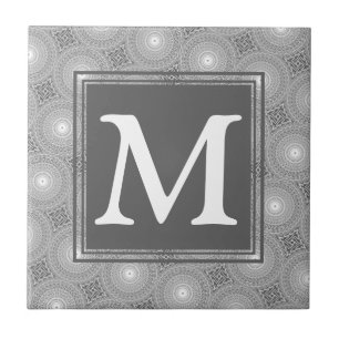 Monogramm-Kreismuster Fliese