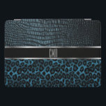 Monogramm Leder- und Leopardenmuster - Blau iPad Pro Cover<br><div class="desc">iPad Cover. Monogram Imitats Leder und Leopard Print Muster Design in einem tiefen Blau und Schwarz bereit für Sie zu personalisieren. ⭐ Dieses Produkt ist zu 100% anpassbar. *****Klicken Sie auf KURZE SCHALTFLÄCHE, um den Text hinzuzufügen, zu löschen, zu verschieben, zu verändern, umzudrehen, zu drehen, etc... alle Grafiken oder Texte...</div>