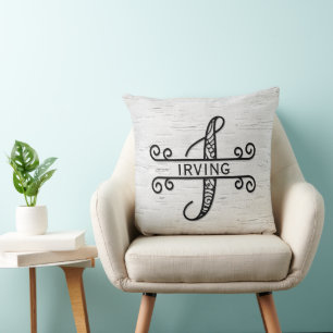 Monogramm Letter I mit Familienname Kissen