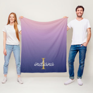 Monogramm lila Ombre stilvoller Schriftname Fleecedecke
