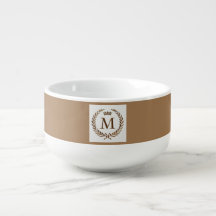 Monogramm m Design auf Suppenschale