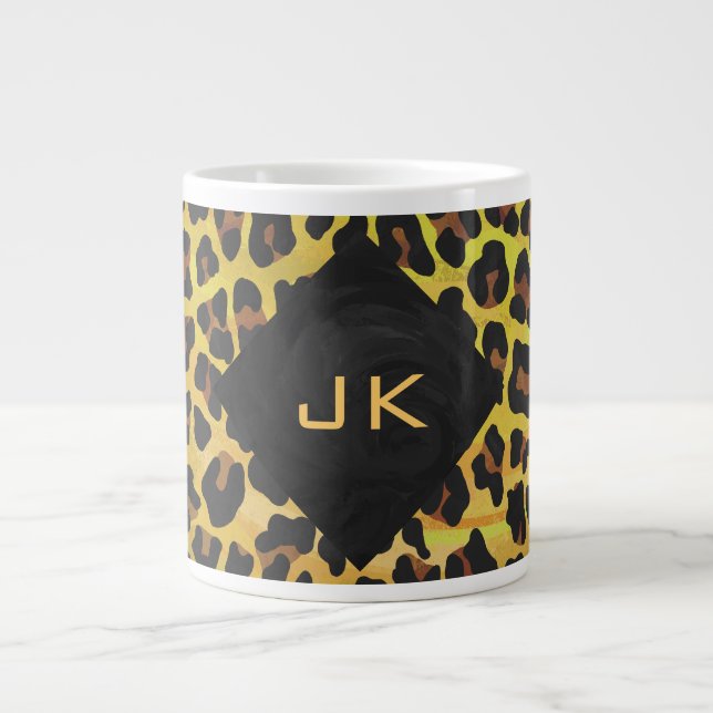 Monogramm mit Leopard Brown und Gelb Jumbo-Tasse (Vorderseite)