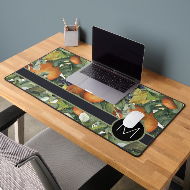 Monogramm mit Orangenfrucht und Blattdesign Schreibtischunterlage (Büro 2)