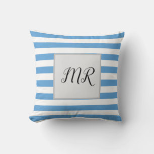Monogramm mit weißem und hellblauen Streifen Kissen