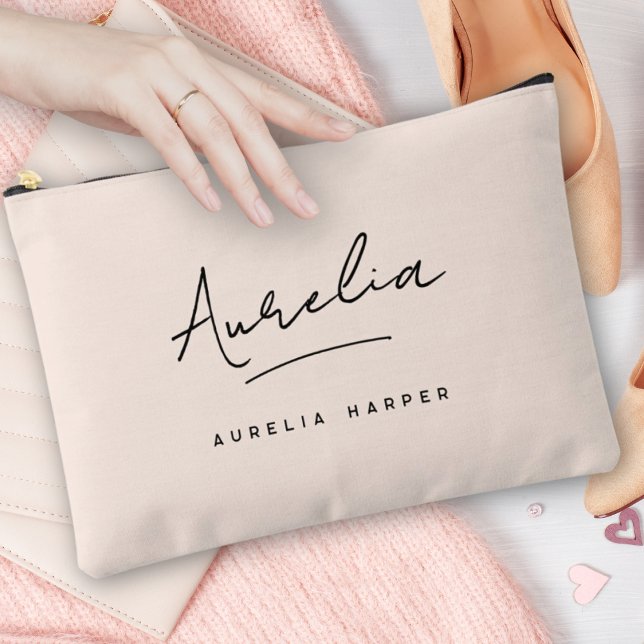 Monogramm Modernes, neutrales Minimalistisch Blush Zubehörtasche (Von Creator hochgeladen)