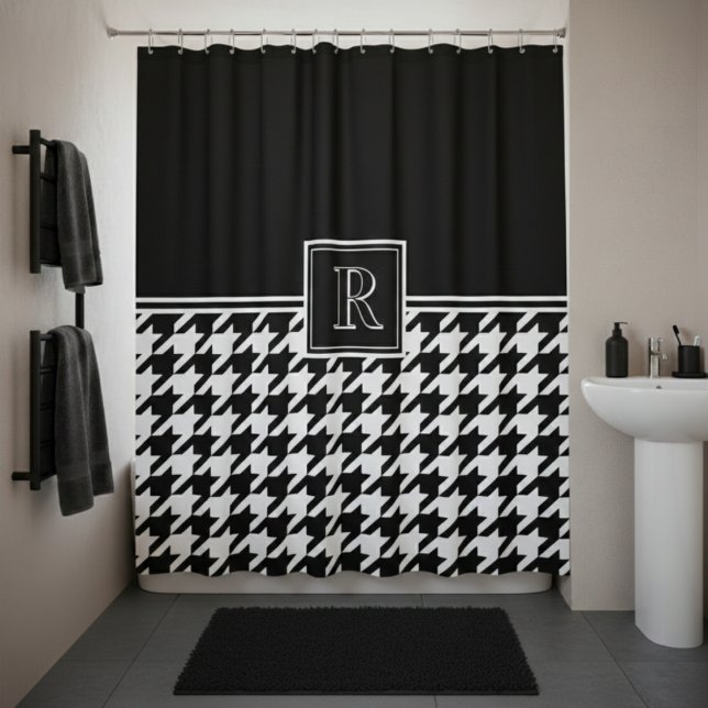 Monogramm-Muster mit Houndstooth Schwarz & Weiß Duschvorhang (Von Creator hochgeladen)