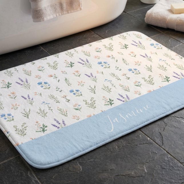 Monogramm Name Wildblume Blau Lavendel Boho Badematte (Von Creator hochgeladen)