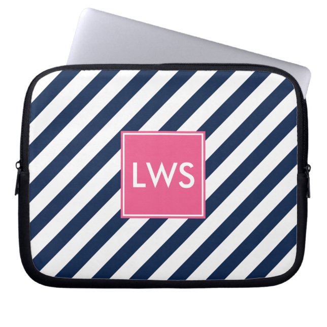 Monogramm Navy Blue Nautic Stripes Laptopschutzhülle (Vorderseite)