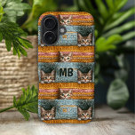 Monogramm Niedliche Katzen Geknetete, Girl-Persona iPhone 16 Hülle<br><div class="desc">Monoram Niedlich Cats Knitted Girly Personalisiert iPhone 16 Hüllen bietet niedliche Katzen,  die durch ein orangefarbenes und blaues Farbmuster hindurch schimmern. Personalisiert mit Ihrem benutzerdefinierten Monogramm. Perfekt als Geschenk für Katzenliebhaber zu Weihnachten,  Geburtstag,  Feiertagen und mehr. Designed by ©2024 Evco Studio www.zazzle.com/store/evcostudio</div>
