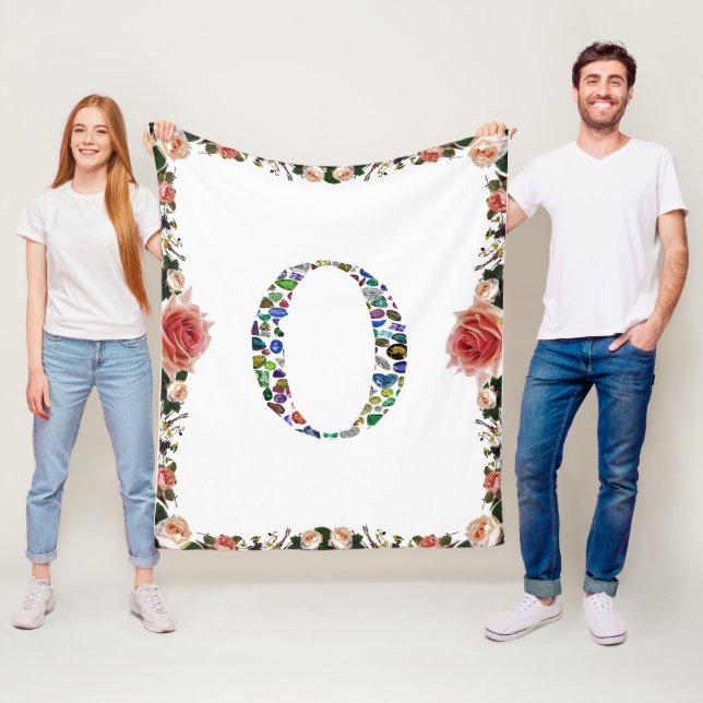 Monogramm 'O' Fleecedecke (Beispiel)