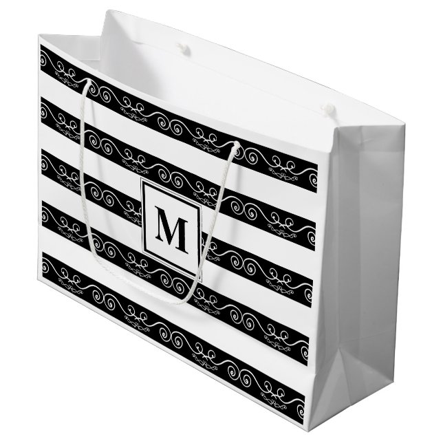 Monogramm Schwarz-weiß gestreiftes Design Große Geschenktüte (Vorderseite Schrägansicht)