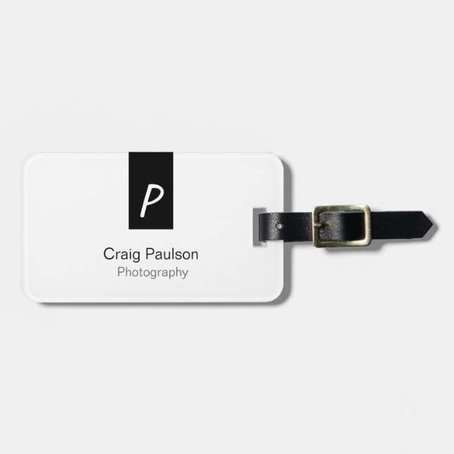 Monogramm Schwarz-weiße Fotografie Modernes Minima Gepäckanhänger (Vorderseite horizontal)