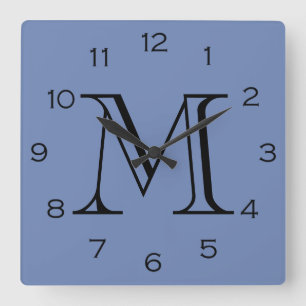Monogramm schwarze Zahlen auf blauem Wccn Quadratische Wanduhr