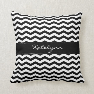 Monogramm-schwarze Zickzack Zickzack-Druck-Kissen Kissen