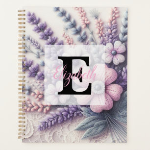 Monogramm-Spitze floral rosa lila lavendel Planer