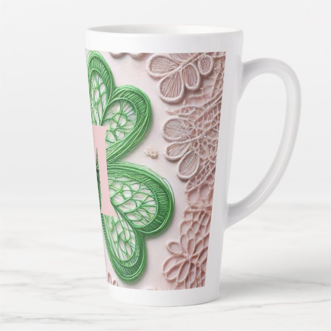 Monogramm-Spitze grüner Kleeblatt St. Patrick's Da Milchtasse (Rechts)