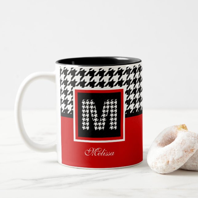 Monogramm und klassisches Hahnentrittmuster | Rot  Zweifarbige Tasse (Mit Donut)