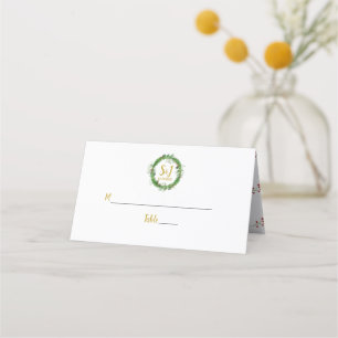 Monogramm und Kranz   Winterhochzeit mit Grünpflan Platzkarte