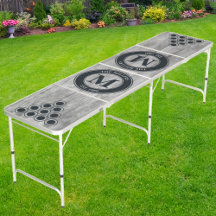 Monogramm und Name der grauen Holzfamilie