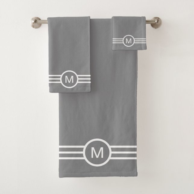 Monogramm und weiße Streifen auf Grau Badhandtuch Set (Insitu)