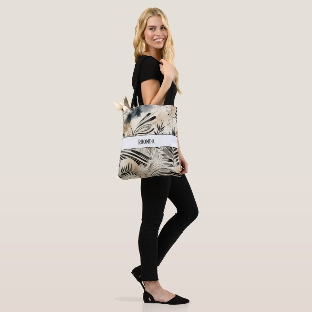 Monogramm Vintage abstrakte Blätter Tasche (Am Model)