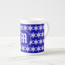 Monogramm-Winter-blaues und weißes Prozellantasse