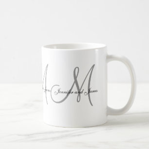 Monogramme de mariage et tasse de faveur de cadeau