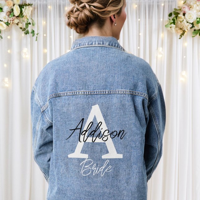Monogramme de mariée initiale et nom personnalisé (Bride Monogram Initial and Name Personalized Denim Jacket
)