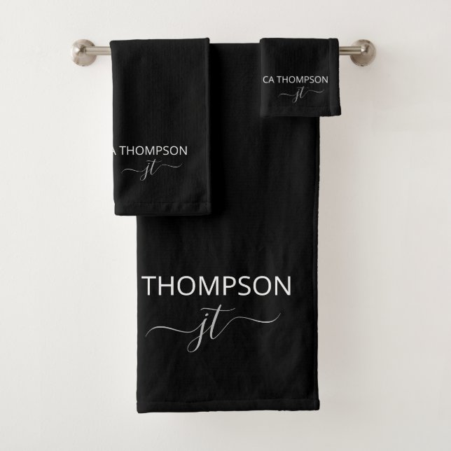 Monogramme de nom de fille de script simple noir m (En situation)