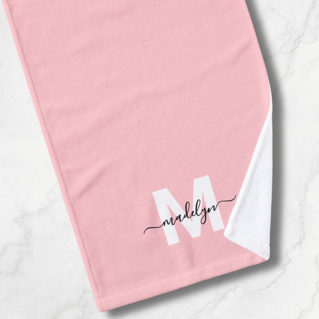 Monogramme du nom en écriture rose blush (Blush Pink Script Name Monogram Hand Towel)