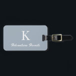 Monogramme Dusty Blue Adventure wartet auf Geschen Gepäckanhänger<br><div class="desc">Mit Monogramm Initialtexte mit dem benutzerdefinierten Text "Adventure Awaits" und auch persönliche Daten wie Name,  Adresse,  Telefonnummer und E-Mail,  die Sie alle bearbeiten können. Sie können die Farbe ändern,  wenn Sie es wünschen.</div>