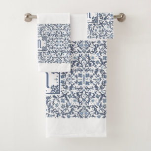 Monogramme fleuri bleu de denim