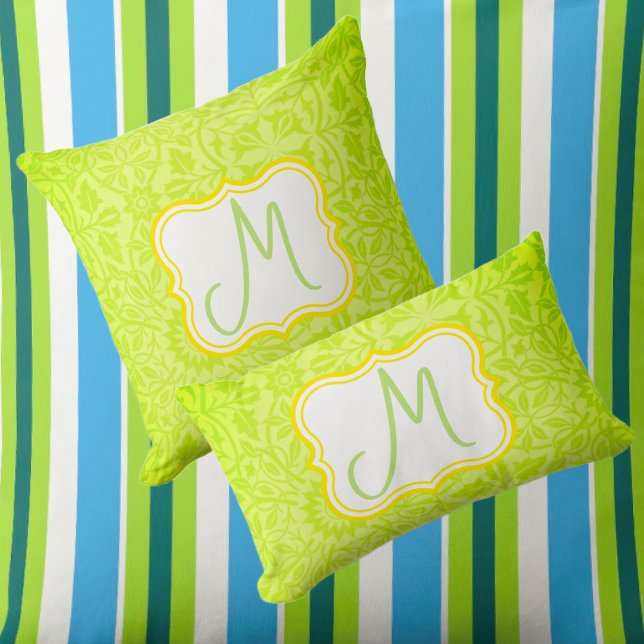 Monogramme Lime Green Floral Coussin extérieur (Lemonade or limeade? Which do you prefer? This lemony lime monogramed pillow adds some zest!)