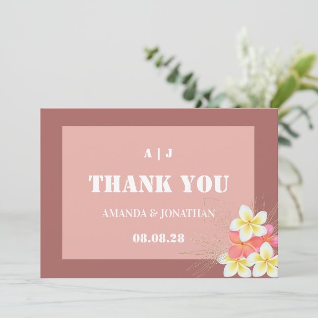 Monogramme moderne Mariage Floral Carte de remerci (Debout devant)
