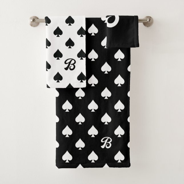 Monogramme Motif de l'as noir et blanc des pique (En situation)