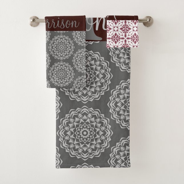 Monogramme tendance Bourgogne et gris Damas (En situation)