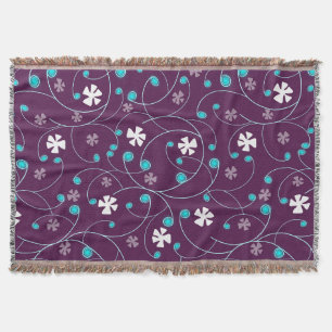 Monogramme und Blumen auf lila Hintergrund. Decke