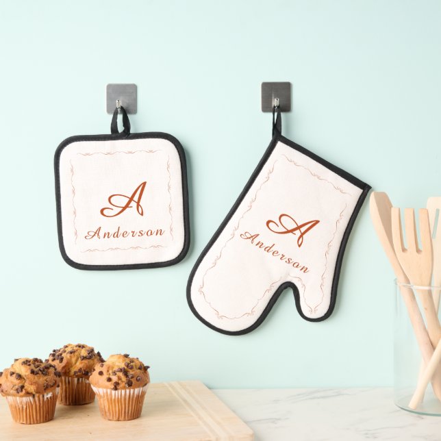 Monogrammed Family Name  Ofenhandschuh & Topflappen-Set (Insitu (Hängend))