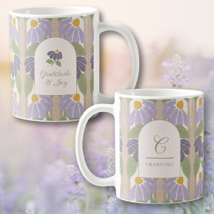 Monogrammierte Blumengestreifte Tasse – Personalis