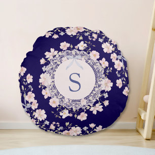 Monogrammierte rosa Blumen und Spitzen-Blumenmuste Rundes Kissen