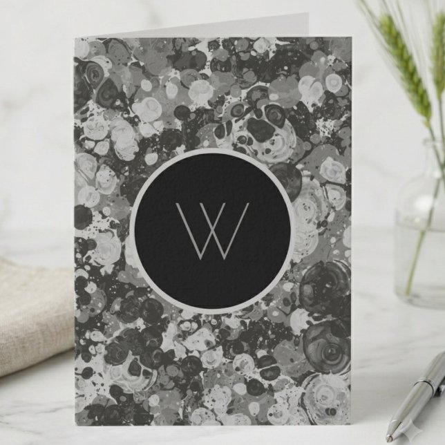 Monogrammierte Schwarz-Weiß-Tinte Marmor Kunst (A sophisticated monogrammed note card with a bold, modern black and white marble design.)